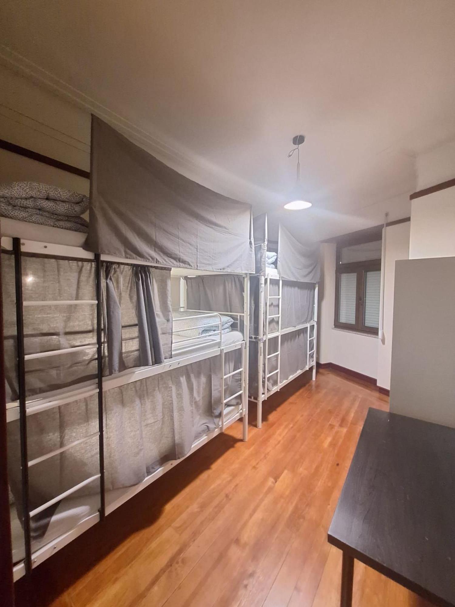 Easy Host Porto Hostel Bagian luar foto